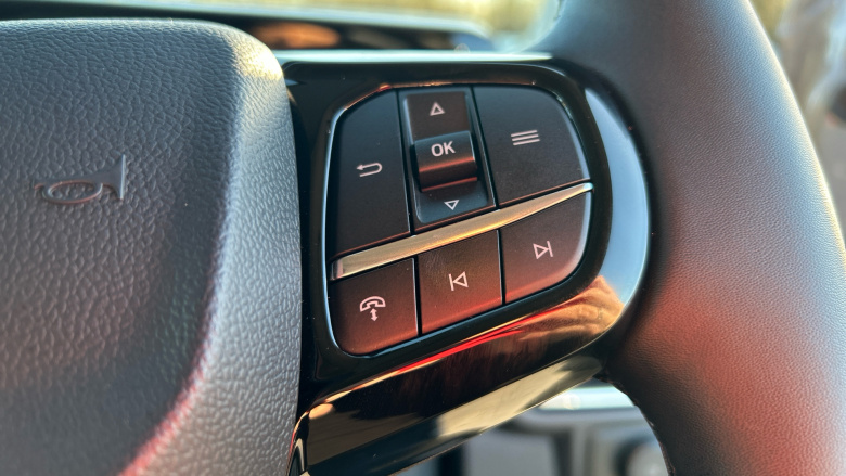 Ford Transit Custom E-320 L1 Rwd 100kW 65kWh H1 Van Limited Auto